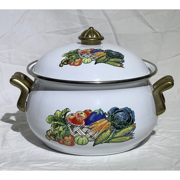 Vintage Garden Harvest Enamel Stockpot with Lid Brass Handles 7 Inch Grannycore - Picture 3 of 9